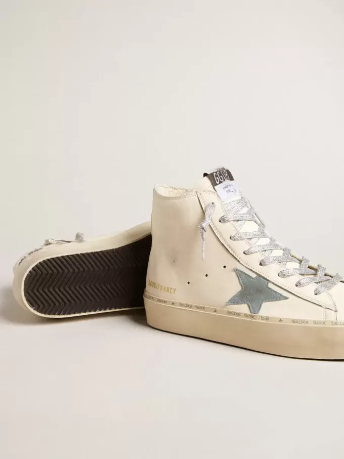 Francy Penstar in wit nappaleer met poederblauwe suède ster