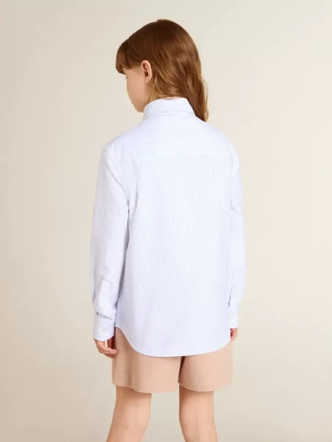 Gestreepte blouse voor meisjes met geborduurde letters op de zak