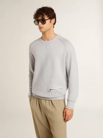 Grijs herensweatshirt met ronde hals en contrasterende stiksels