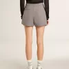 Grijze minishorts voor dames van wol met pied-de-poule-motief