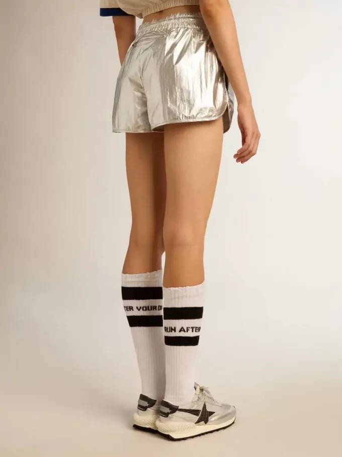 Hardloopshort voor dames in zilverkleurige stof