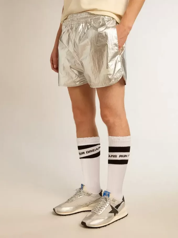 Hardloopshort voor heren van zilverkleurige stof