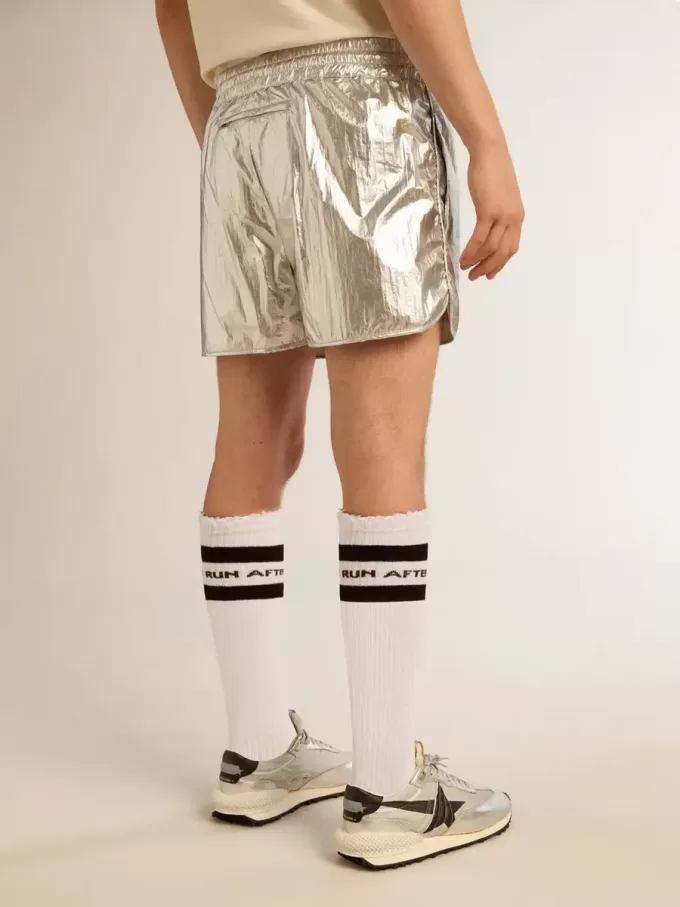 Hardloopshort voor heren van zilverkleurige stof