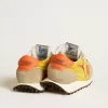 Heren Marathon met geel nylon bovenwerk en oranje ster