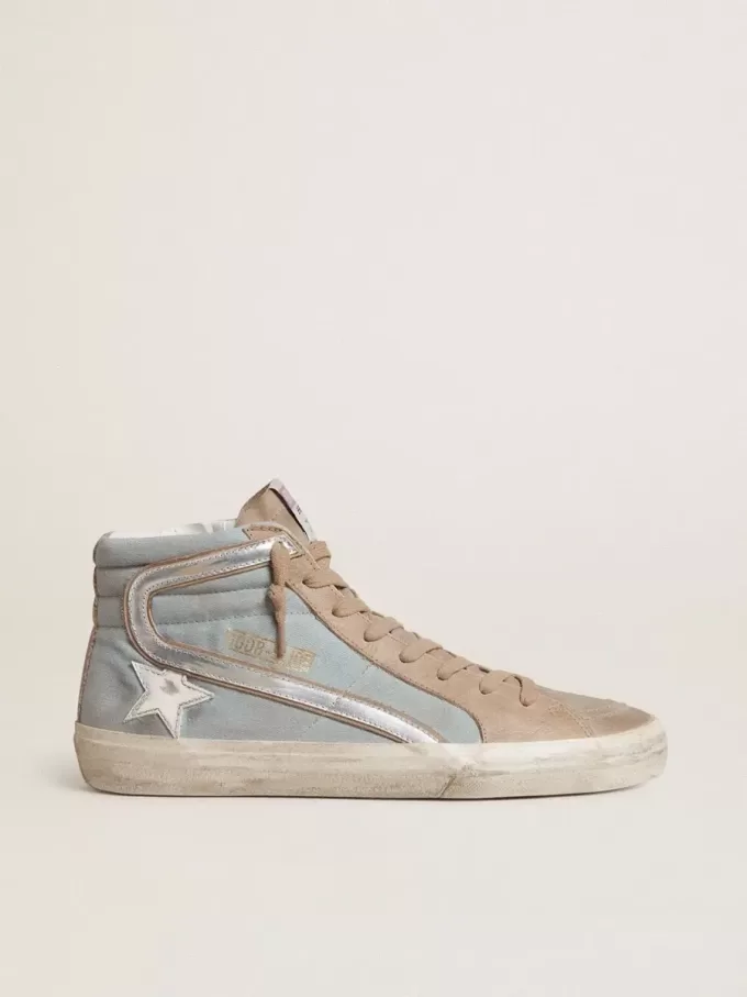 Heren Slide in lichtblauw canvas met zilverkleurige metallic leren details
