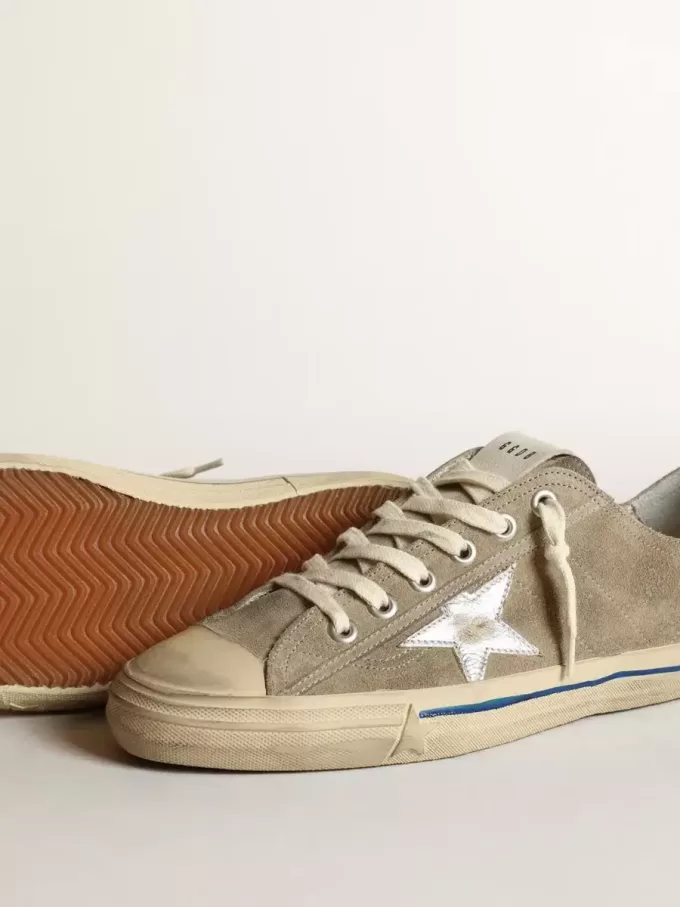 Heren V-Star in duifgrijs suède met zilverkleurige metalen leren ster