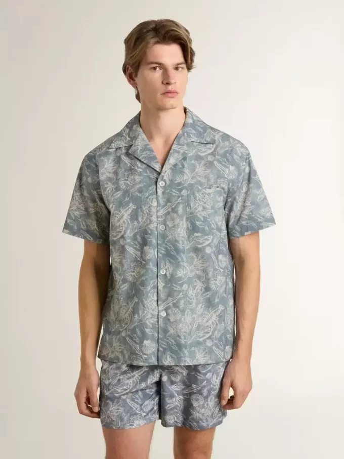 Herenpopelinehemd met korte mouwen in pyjamastijl met een blauw-witte maritieme print.