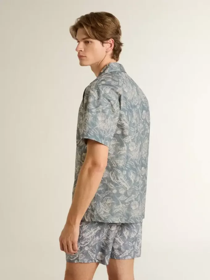 Herenpopelinehemd met korte mouwen in pyjamastijl met een blauw-witte maritieme print.