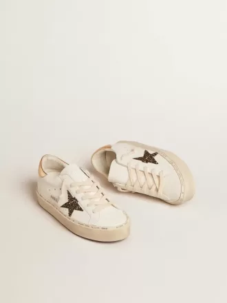 Hi Star LTD met zwarte en gouden glitterster en gouden hiellip