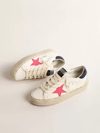 Hi Star met fuchsia leren ster en blauwe glitter hiellip