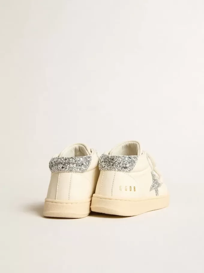 June in nappaleer met zilveren glitterster en hielbandje