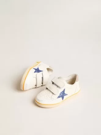 Junior Ball Star met blauwe glitterster en beige suède hielstuk