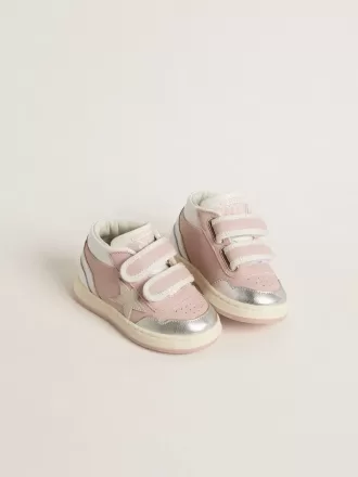 Junior June in roze leer met metallic leren inzetstukken en suède ster