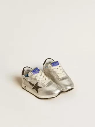 Junior Marathon in zilverkleurig nylon met zwarte ster en leren hielstuk