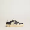 Junior May in wit en blauw leer met leren ster en hielstuk