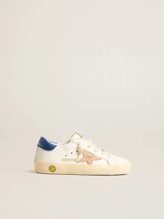 Junior Super-Star van nappaleer met een beige ster en blauwe hiellip.