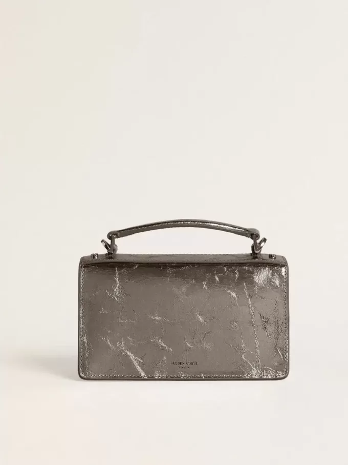 Kleine Venezia-tas in antracietgrijs metallic leer met zwarte details
