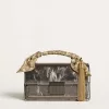 Kleine Venezia-tas in antracietgrijs metallic leer met zwarte details