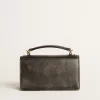 Kleine Venezia-tas in zwart distressed leer met gouden details