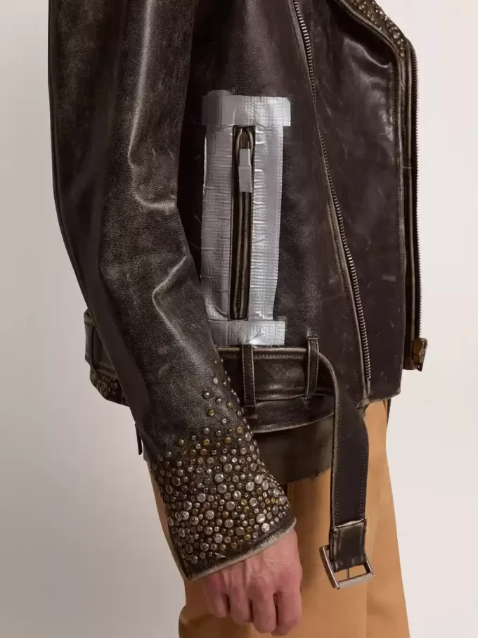 Leren motorjack voor heren met gehamerde studs en klittenband
