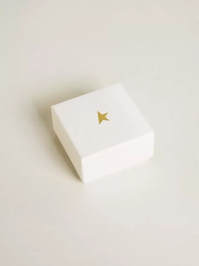 Letter H-bedeltje van goudkleurig messing met kristallen