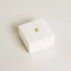 Letter L-bedeltje van goudkleurig messing met kristallen