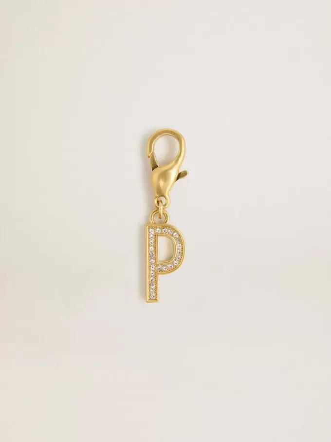 Letter P-bedeltje van goudkleurig messing met kristallen