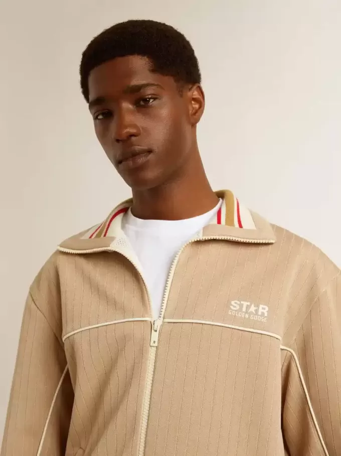 Lichtbeige herensweatshirt met ritssluiting en wit logo