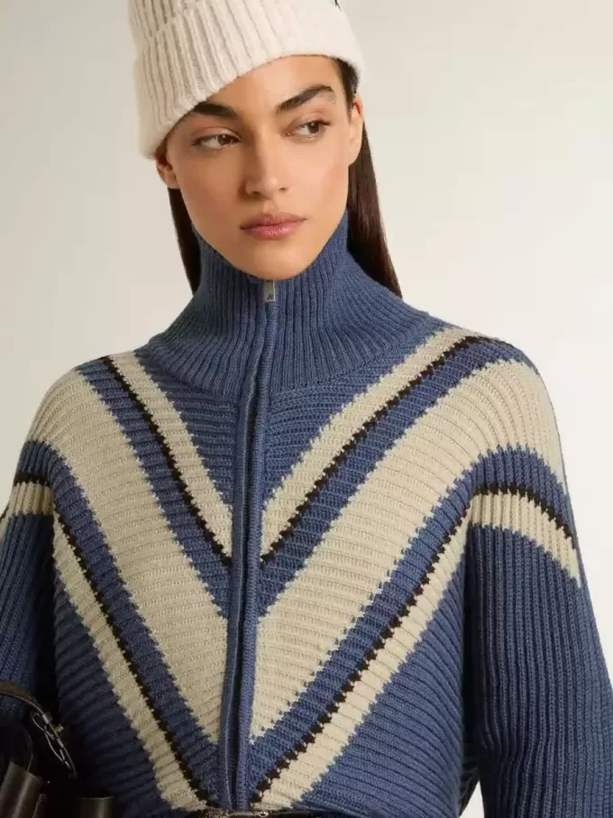 Lichtblauwe jacquard wollen trui voor dames met crèmekleurig patroon