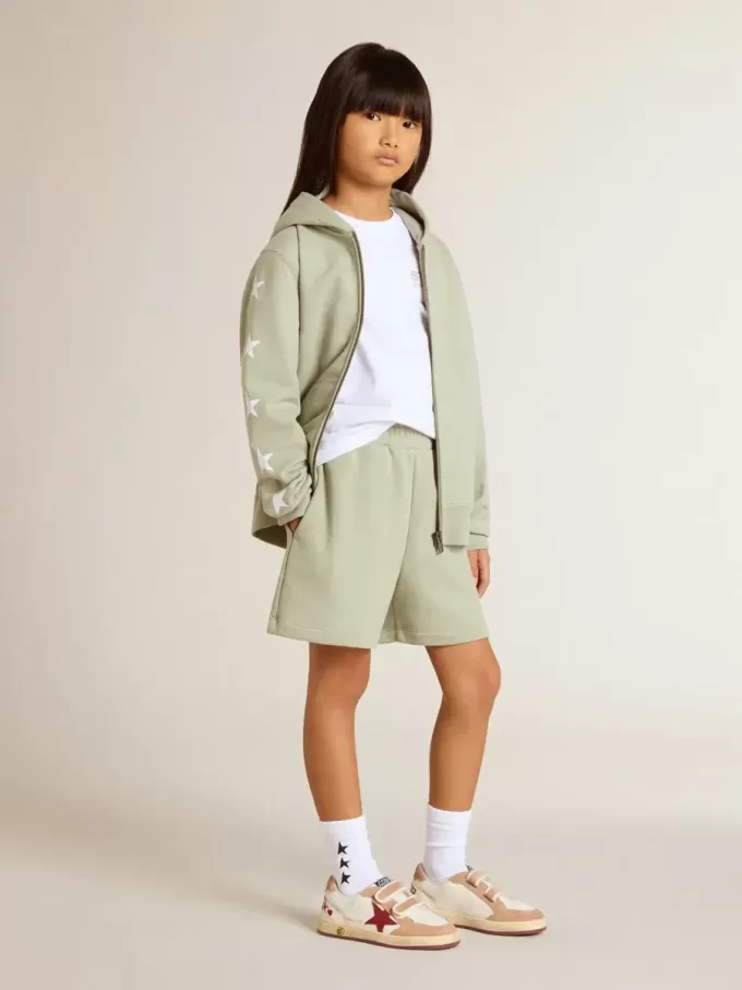 Lichtgroene korte broek met witte ster