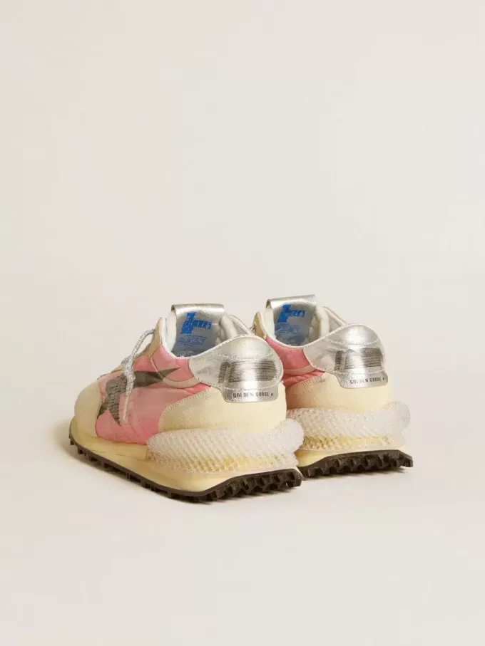 Marathon voor dames in roze nylon en beige suède met zwarte opgedrukte ster