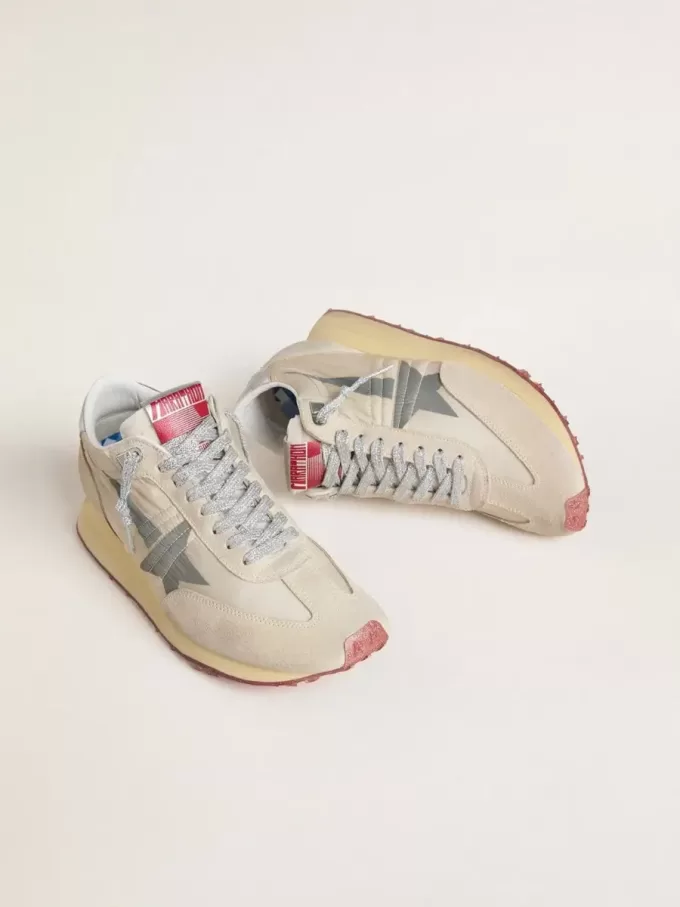 Marathon voor dames met beige nylon bovenwerk en grijze ster