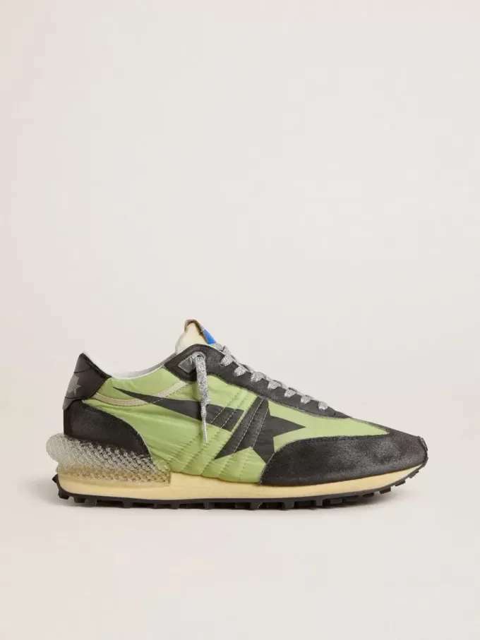 Marathon voor dames met groen nylon bovenwerk en zwarte ster