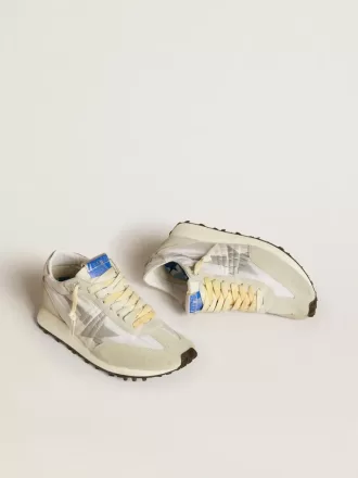 Marathon voor dames met wit nylon bovenwerk en zilveren ster