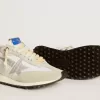 Marathon voor dames met wit nylon bovenwerk en zilveren ster