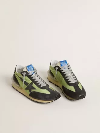 Marathon voor heren met groene nylon bovenkant en zwarte ster