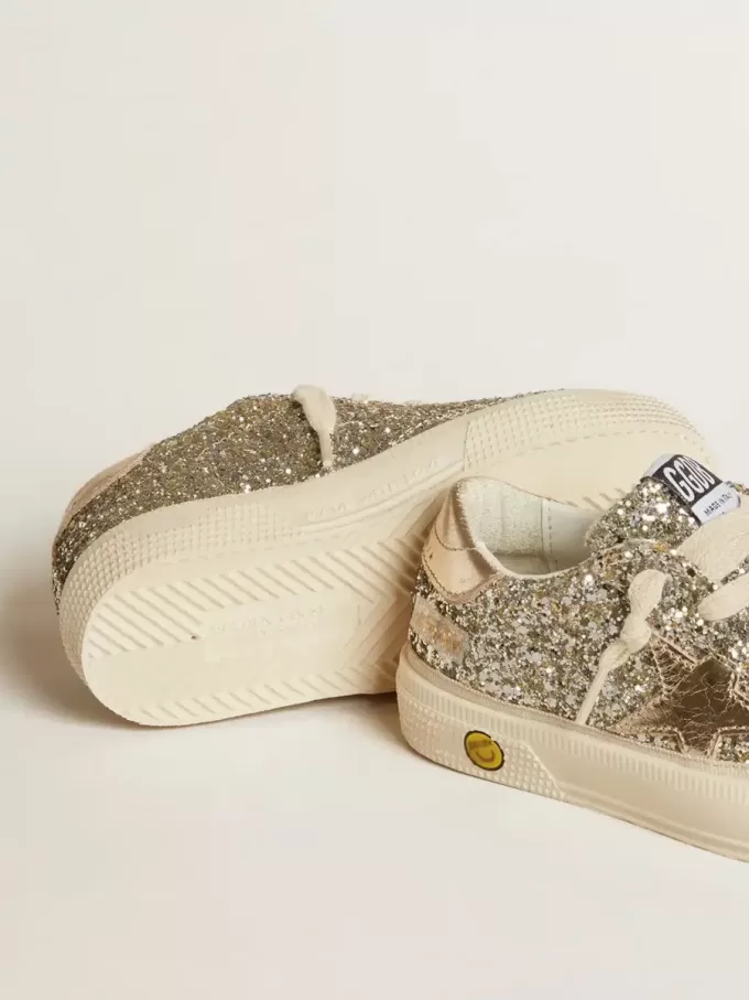May Junior in platina glitter met metallic leren ster en hielstuk