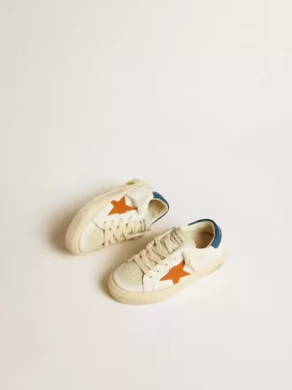 May Teen in nubuck met oranje ster en blauwe hielband