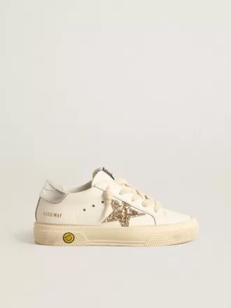 May Teen in wit leer met gouden glitterster en zilveren hielstuk