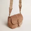 Medium Sally Bag in askleurig suède met contrasterende gesp en schouderriem