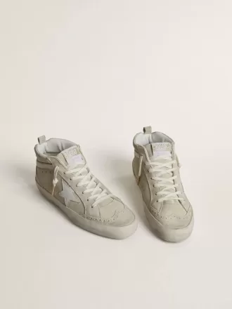 Mid Star in lichtgrijs suède met witte leren ster