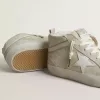 Mid Star in lichtgrijs suède met witte leren ster