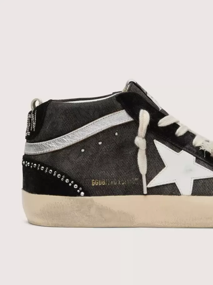 Mid Star LTD in zwart denim met suède inzetstukken met Swarovski-kristallen