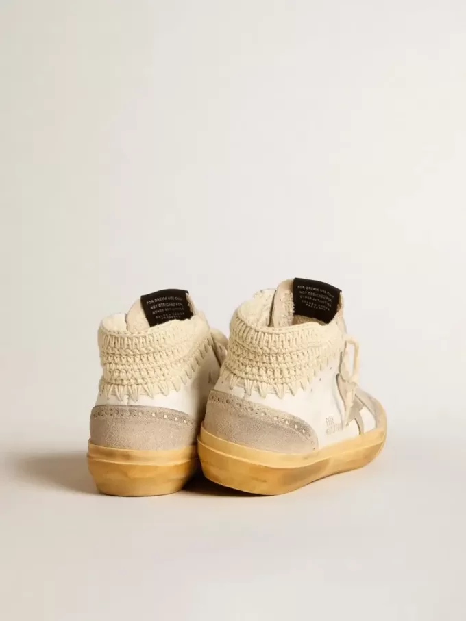 Mid Star LTD met parelmoeren suède ster en beige gehaakte hiellip