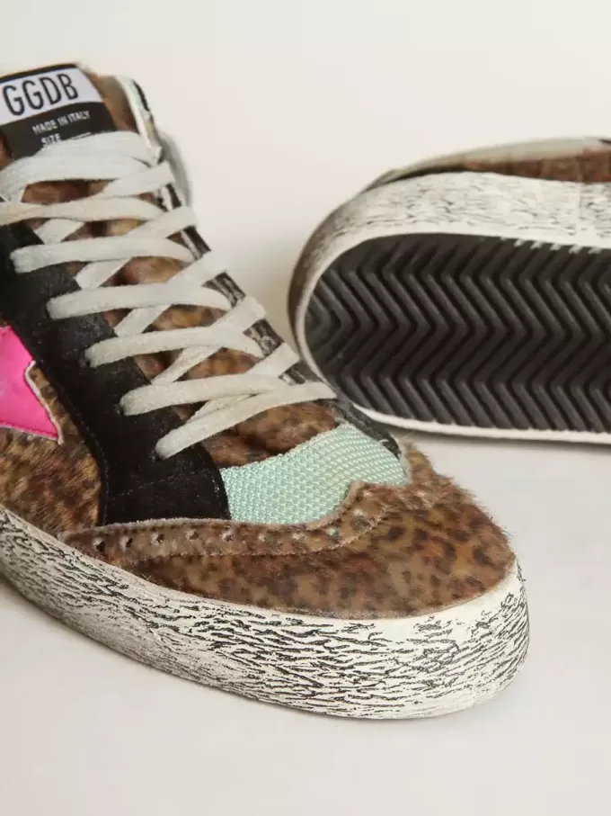 Mid Star van ponyhuid met luipaardprint en fuchsia leren ster