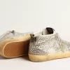 Mid Star voor dames in wit en duifgrijs suède met Swarovski-kristallen