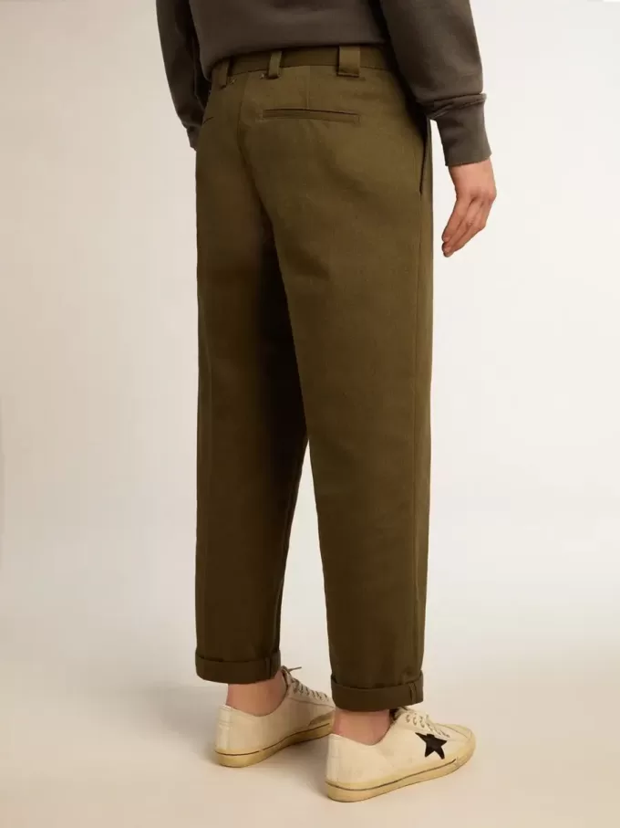 Militairgroene chino uit de Golden Collection