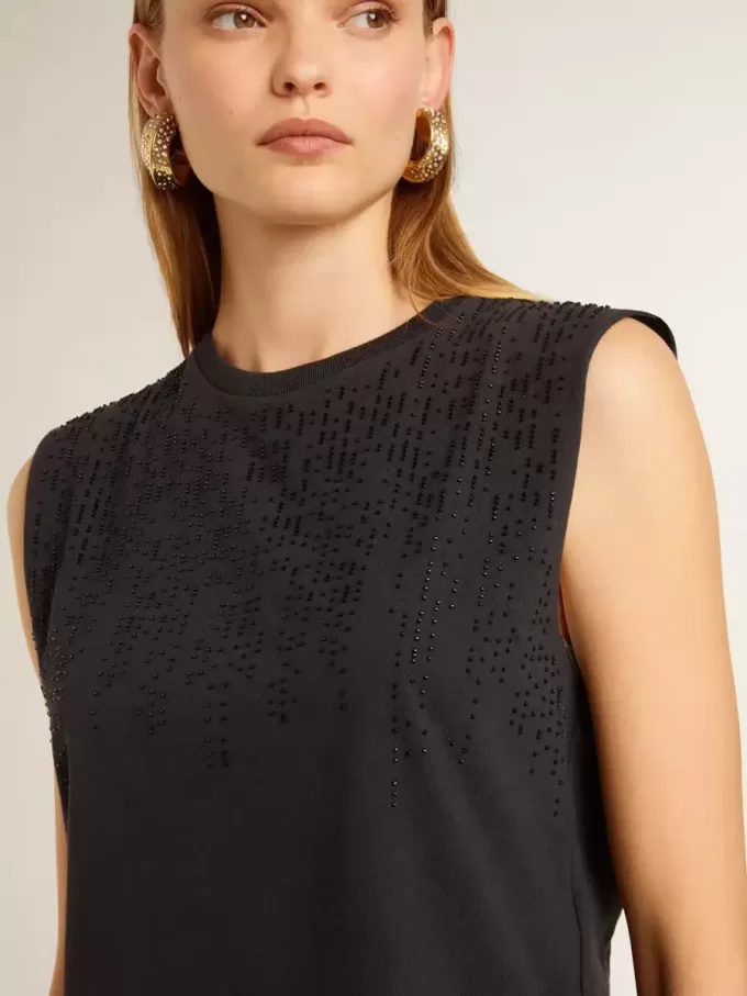 Mouwloos T-shirt in versleten zwart met ton-sur-ton borduursel in kleurverloop