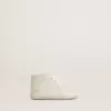 New Born sneakers van wit leer met geperforeerde ster
