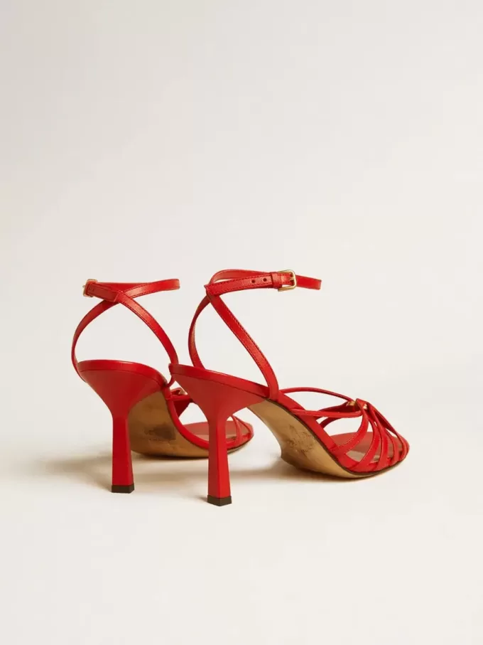 Nico hoge hakken sandalen in rood nappaleer met gouden ketting